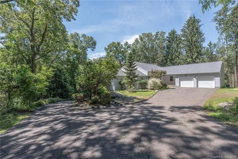 3 Acorn Dr, Newtown, CT 06482 photo 1