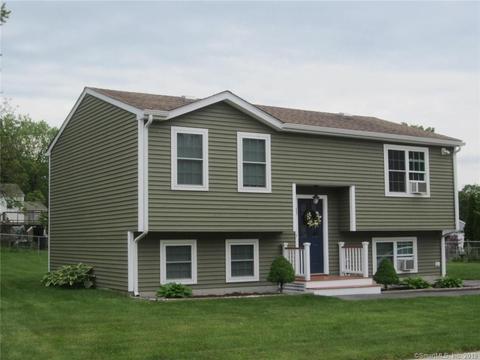 17 Cherry Ln, Willimantic, CT 06226 photo 1