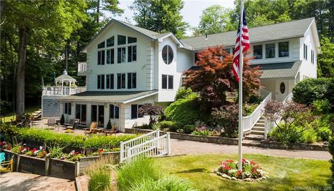 76 Shoreline Dr, Ware, MA 01082 photo 1