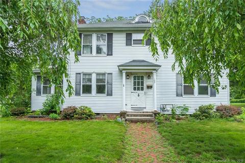 102 West St, Windsor Locks, CT 06096 photo 1