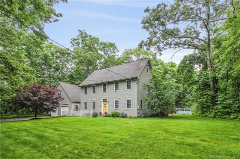 20 Upper Downs Dr, Killingly, CT 06239 photo 1