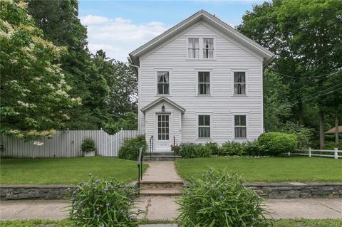 32 Essex St, Deep River, CT 06417 photo 1
