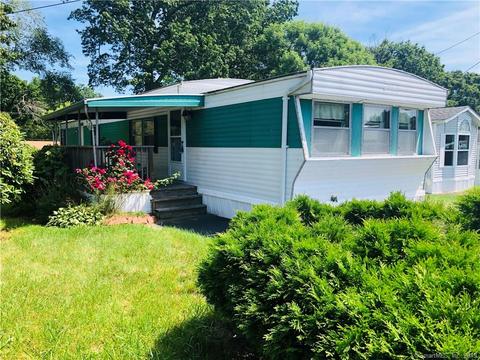 37 D St, Groton, CT 06340 photo 1