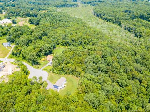9 Applewood Dr, Ledyard, CT 06339 photo 1