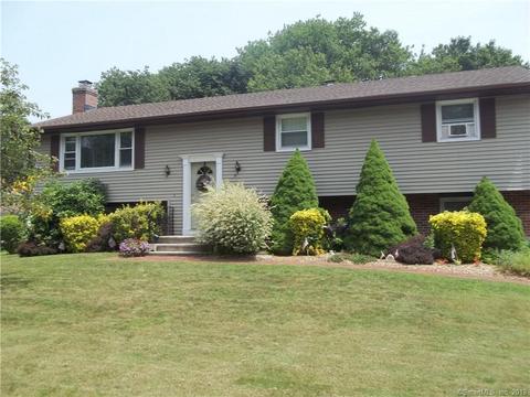18 College St, Clinton, CT 06413 photo 1