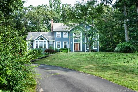 8 Aspen Ln, Newtown, CT 06482 photo 1