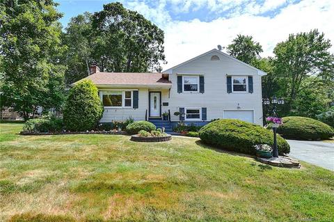 3 Crestview Dr, Bloomfield, CT 06002 photo 1