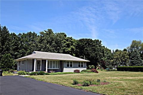 11 Lorraine Dr, Monroe, CT 06468 photo 1