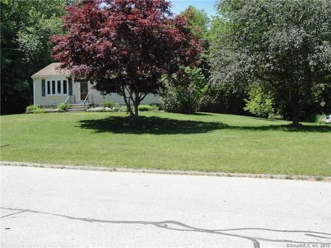 7 Juniper Ln, Griswold, CT 06351 photo 1