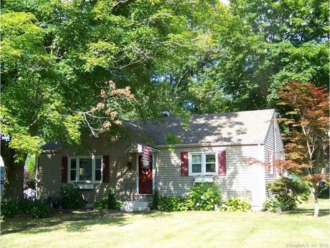120 Mohawk Ln, Wethersfield, CT 06109 photo 1