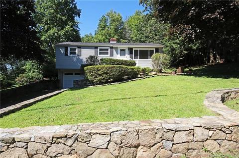 17 Pine Tree Rd, Monroe, CT 06468 photo 1