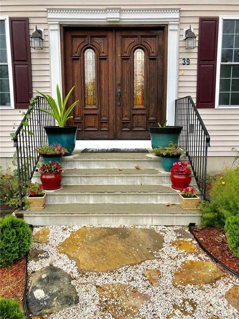 39 Brookside Dr, Killingly, CT 06241 photo 1