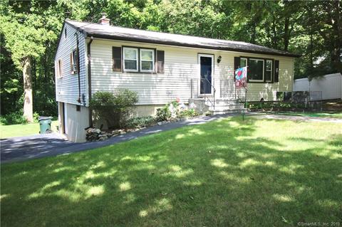 28 Williams Dr, Prospect, CT 06712 photo 1