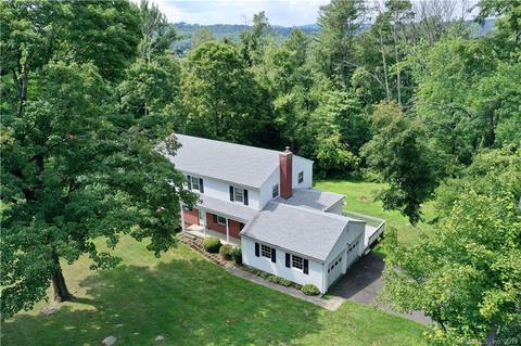 39 White Pine Dr, Brookfield, CT 06804 photo 1
