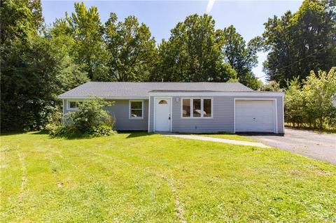 71 Prospect Hill Dr, East Windsor, CT 06088 photo 1