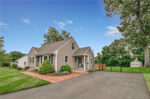 18 Moon St Enfield Ct 06082