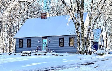 5 Colonial Dr, Monroe, CT 06468 photo 1