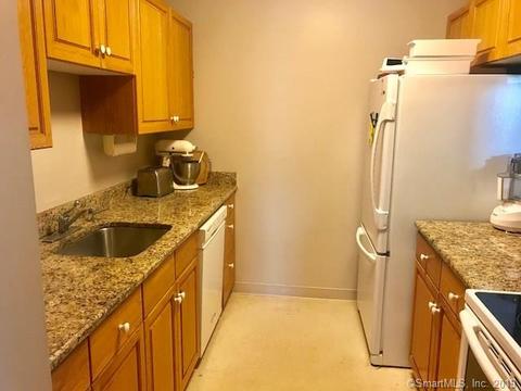 45 Main St #304, Plainfield, CT 06374 photo 1