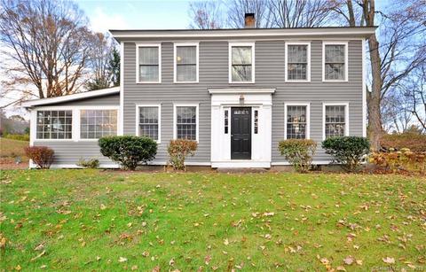 15 Washington Ave, Newtown, CT 06482 photo 1