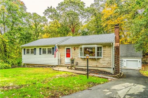 34 Richard Rd, Ledyard, CT 06335 photo 1