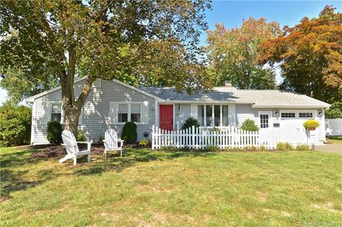 39 Spark Ave, Bristol, CT 06010 photo 1
