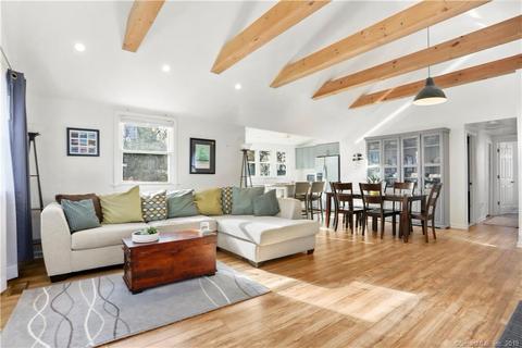 12 Parallel St, Norwalk, CT 06850 photo 1