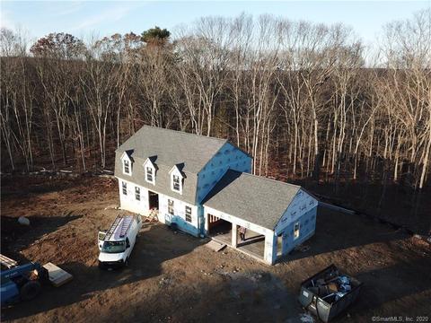 3 Bellows Dr, Ledyard, CT 06339 photo 1