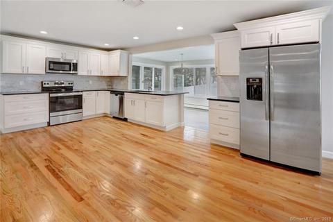 652 Circular Ave, Hamden, CT 06514 photo 1
