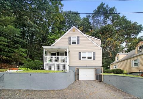 11 Fall St, Derby, CT 06418 photo 1