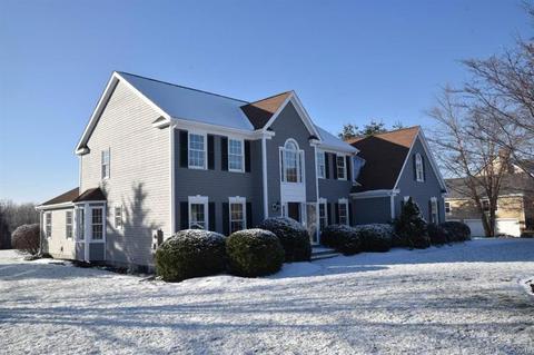 27 Charter Ridge Dr, Newtown, CT 06482 photo 1