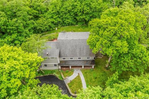 4 Beech Ln, Redding, CT 06896 photo 1