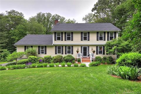 31 Nelson Brook Rd, Monroe, CT 06468 photo 1