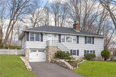 9 Devonshire Dr, Darien, CT 06820 photo 1