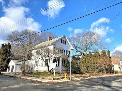 102 Chestnut St, Windham, CT 06226 photo 1