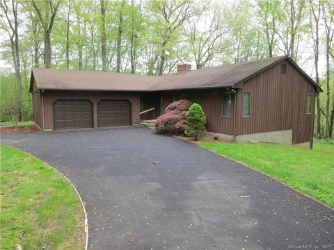94 Sentry Hill Rd, Monroe, CT 06468 photo 1
