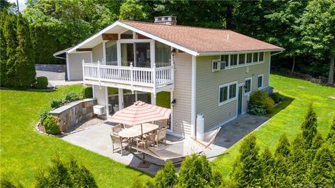 74 Arrowhead Rd, Brookfield, CT 06804 photo 1
