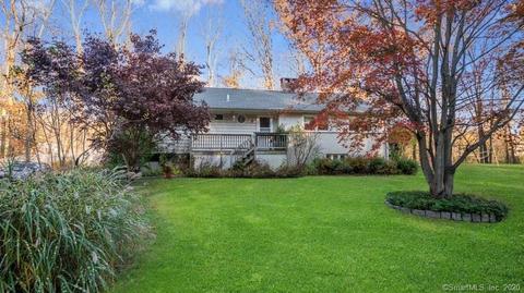 27 Arrowhead Rd, Wilton, CT 06897 photo 1