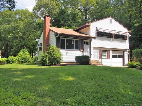 124 Old Oak Trl, Coventry, CT 06238 photo 1