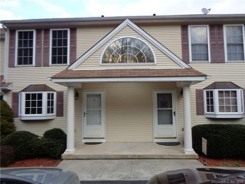 38 Fairway Dr #4, Ledyard, CT 06339 photo 1