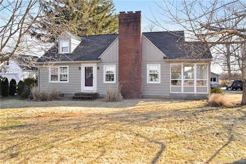 754 North St, Suffield, CT 06078 photo 1