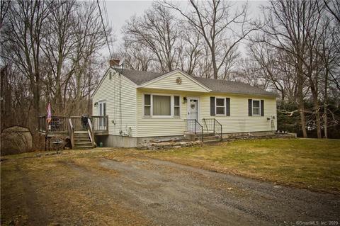 109 Gauthier Ave, Killingly, CT 06239 photo 1