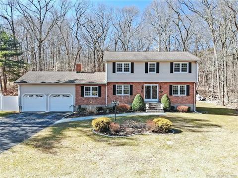 32 Hillside Ln, Monroe, CT 06468 photo 1