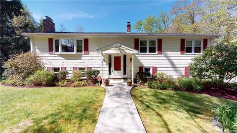 3 Dahlia Ln, Redding, CT 06896 photo 1