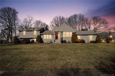 104 Algonquin Dr, Wallingford, CT 06492 photo 1