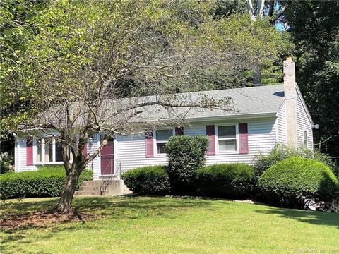 58 Juniper Ln, Griswold, CT 06351 photo 1