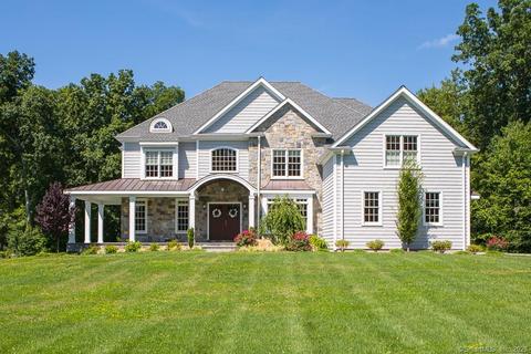 650 Saint Johns Dr, Orange, CT 06477 photo 1