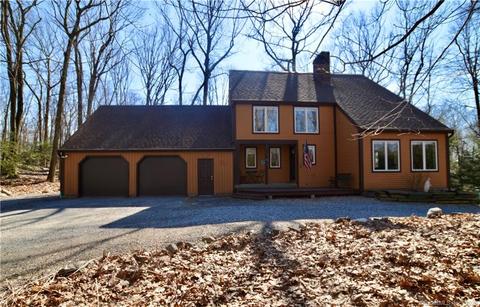 61 Perkins Rd, Bethany, CT 06524 photo 1