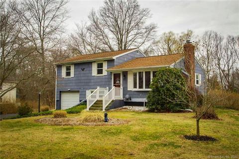 8 Sunset Ave, Ledyard, CT 06339 photo 1