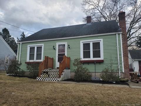 29 Richard St, Killingly, CT 06239 photo 1