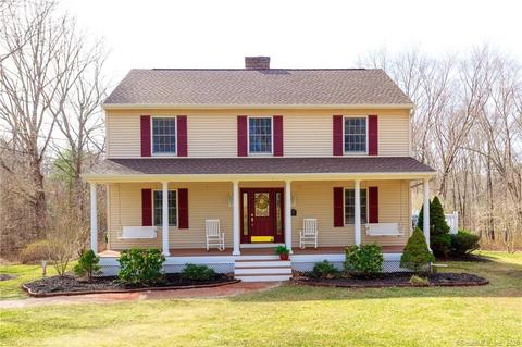 905 Upper Maple St, Killingly, CT 06241 photo 1